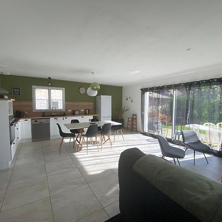 Vila Au Moryllon Lompnas Exteriér fotografie